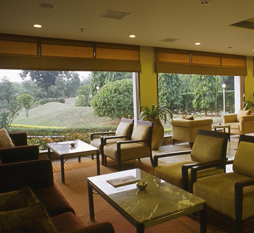 Radisson Jass Hotel, Кхаджурахо Экстерьер фото